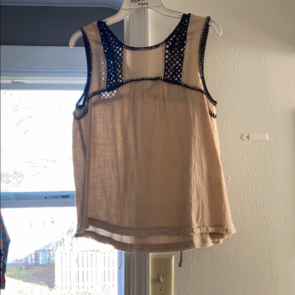 Cream Tank with Black Accents - Picture 2 of 2